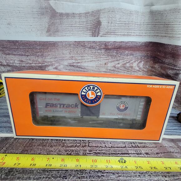 LIONEL O GAUGE 2003 TOY FAIR BOXCAR NEW OLD STOCK 6-29918 - Picture 1 of 7